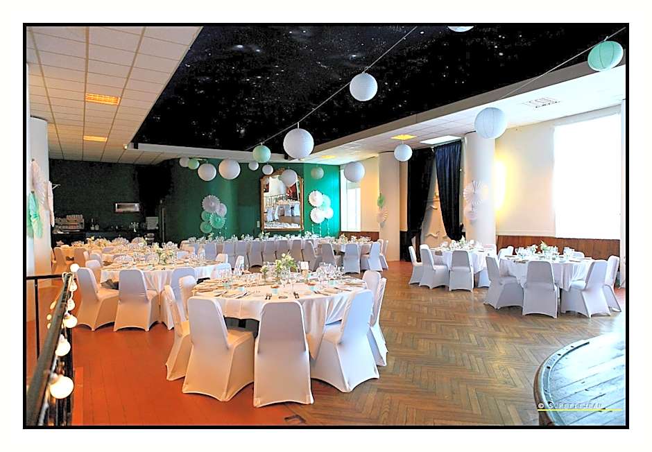 Hôtel De France - Restaurant L'insolite