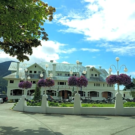 Rosario Village