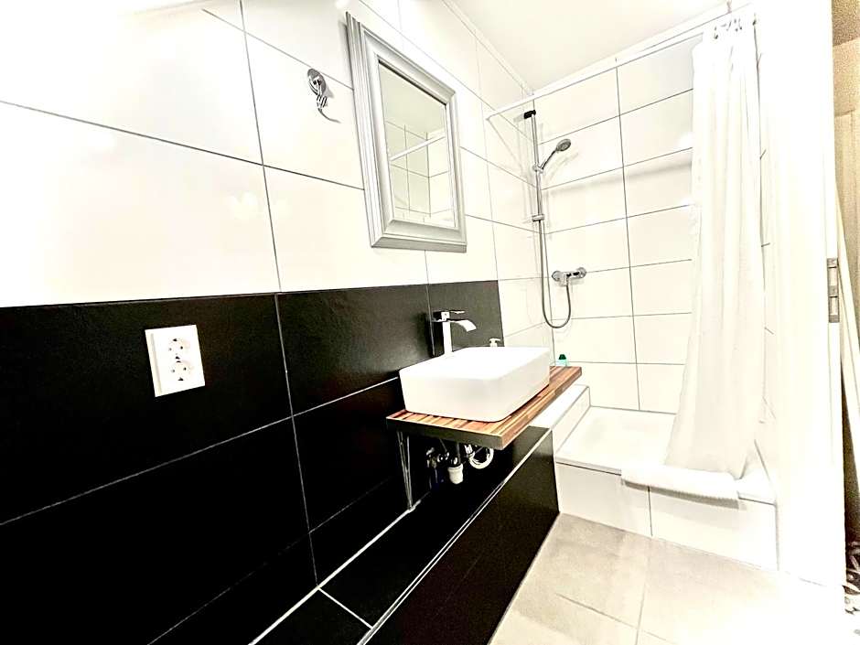 VILLA ORCHARD Frankfurt