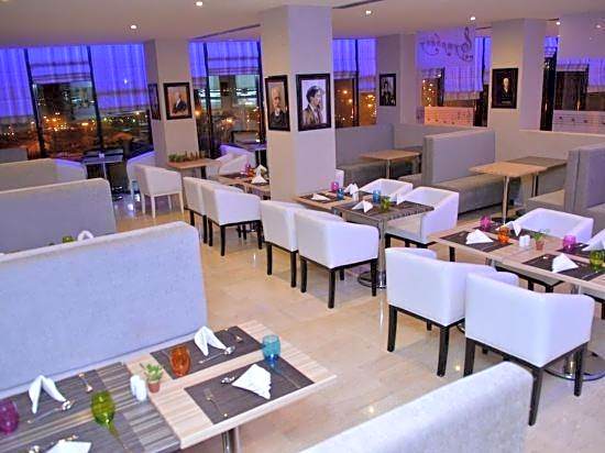 Hotel Adef