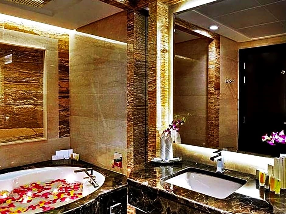 Landmark Premier Hotel