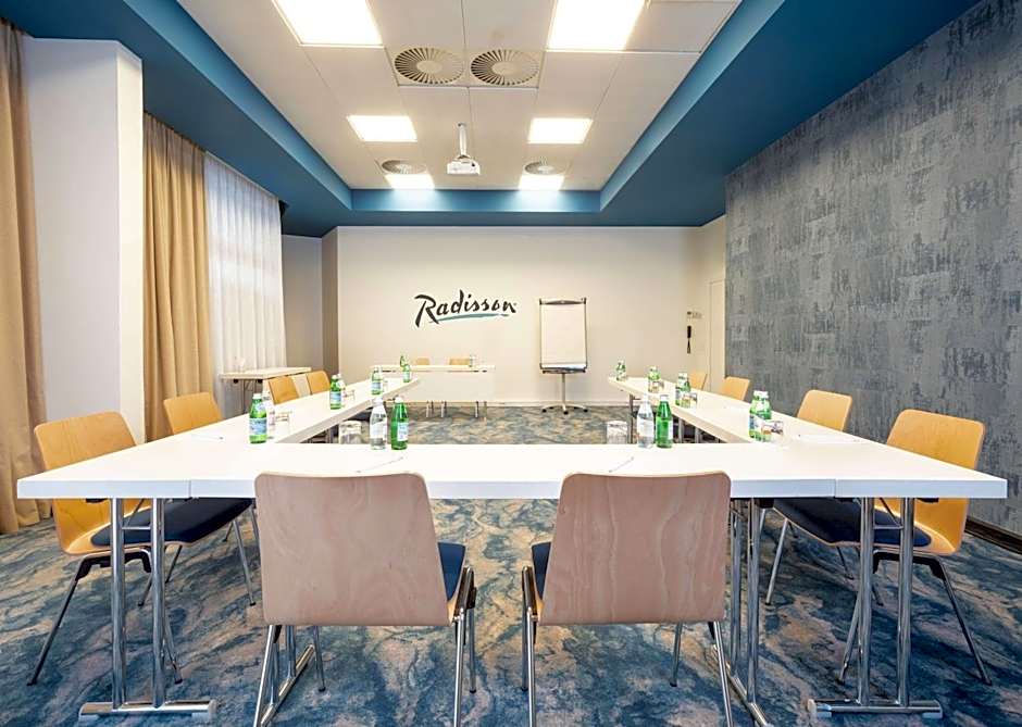 Radisson Hotel Nice Airport