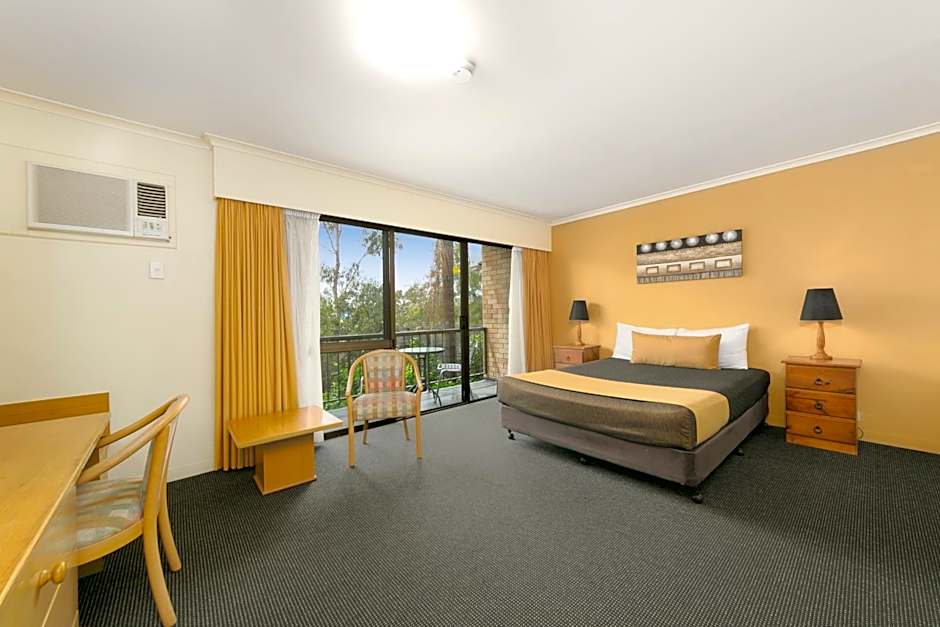 Mt Ommaney Hotel Apartments