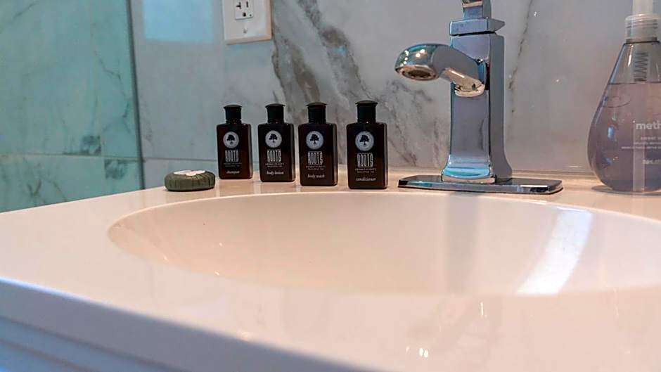 BelleVue Oasis - Adults Only