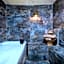 Cappa Via Cave Hotel