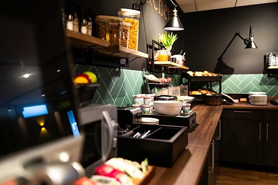 Bud Gett Hostels
