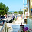 Hotel Embassy