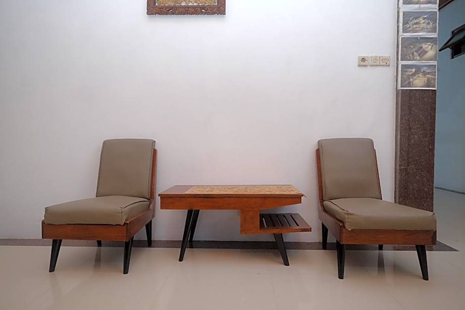 RedDoorz Syariah near Alun Alun Temanggung