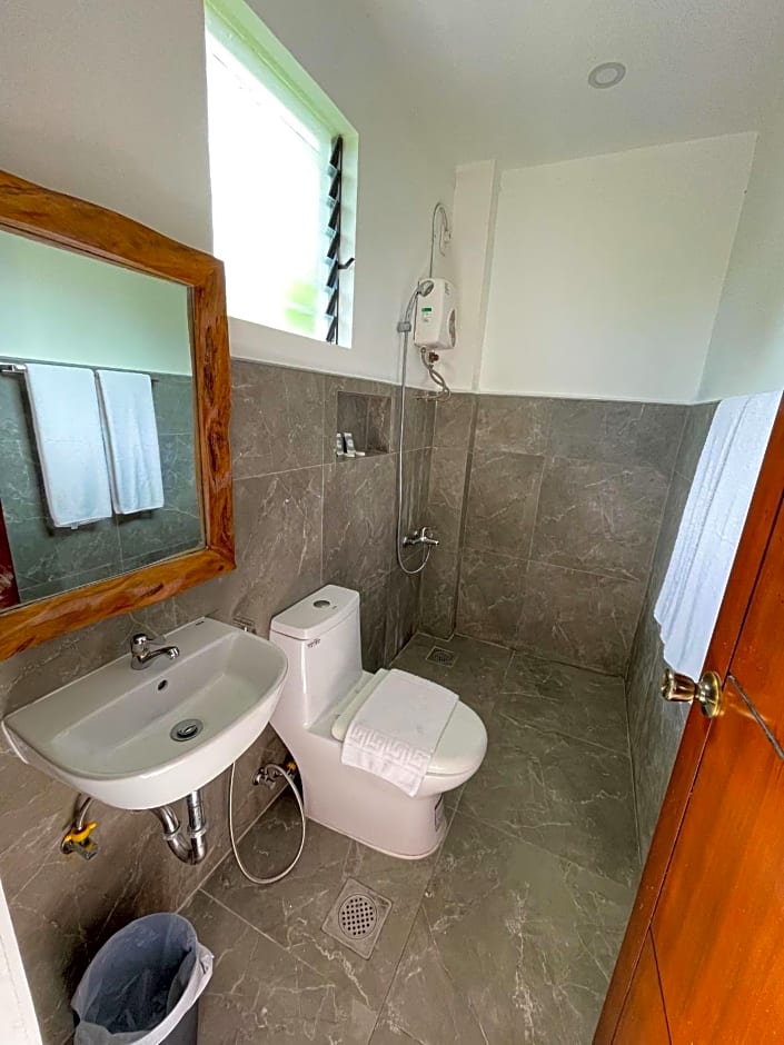 Red Picnic Hostel Panglao