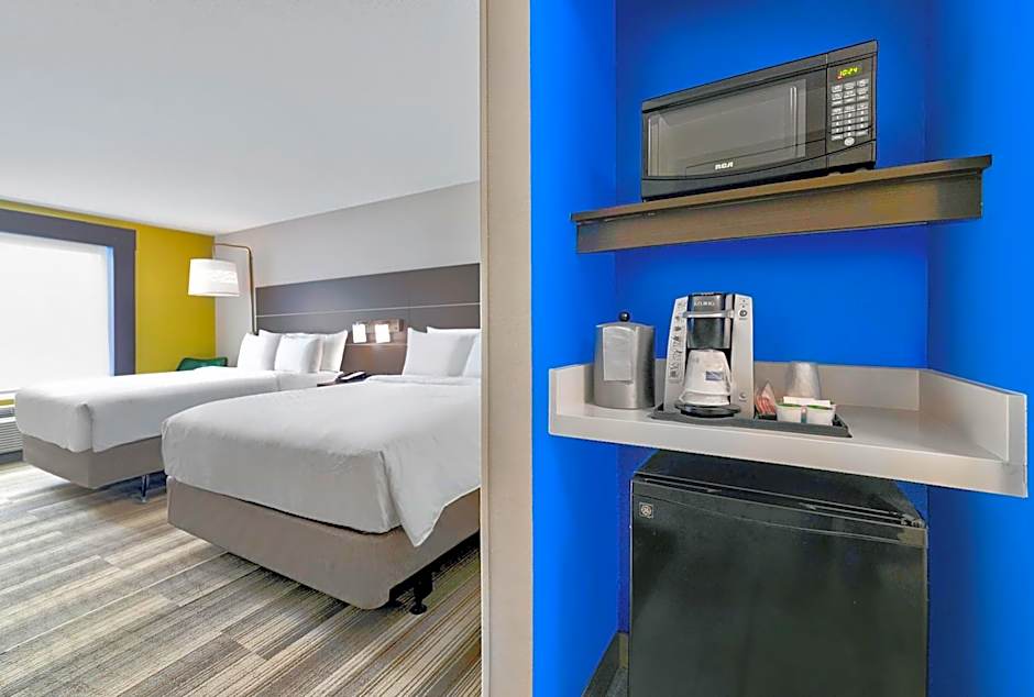 Holiday Inn Express Hotel & Suites Kansas City - Grandview By IHG