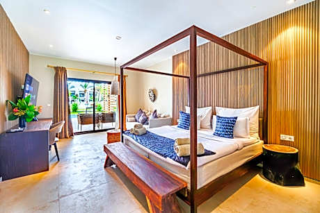 King Room with Pool View