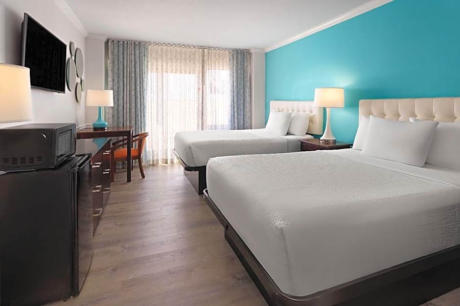 Howard Johnson Plaza Hotel by Wyndham Ocean City Oceanfront