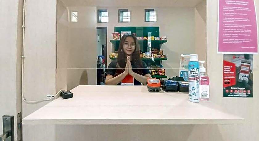 RedDoorz @ Waena Jayapura