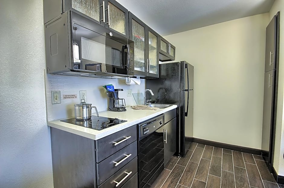 Candlewood Suites Columbus - Grove City By IHG