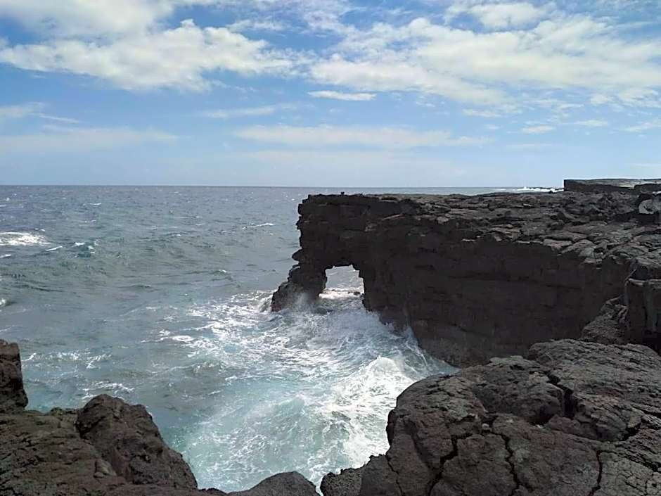 Ocean view Mauna Loa Shores Kai Ekahi #201 next to Carlsmith Beach Park Hilo HI
