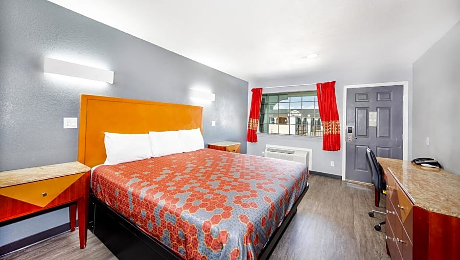 Hondo Executive Inn