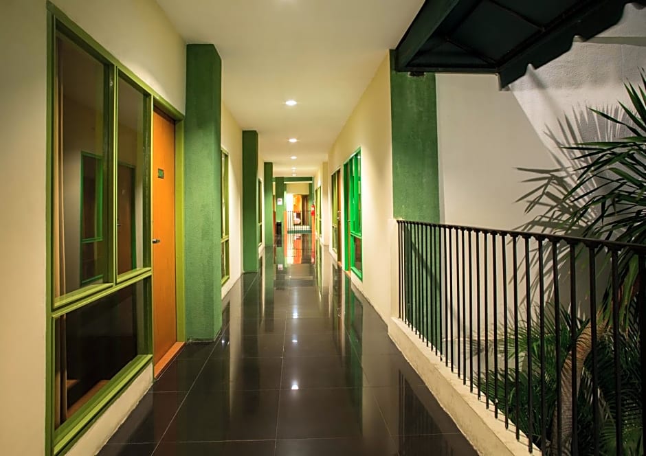 Spazzio Bali Hotel