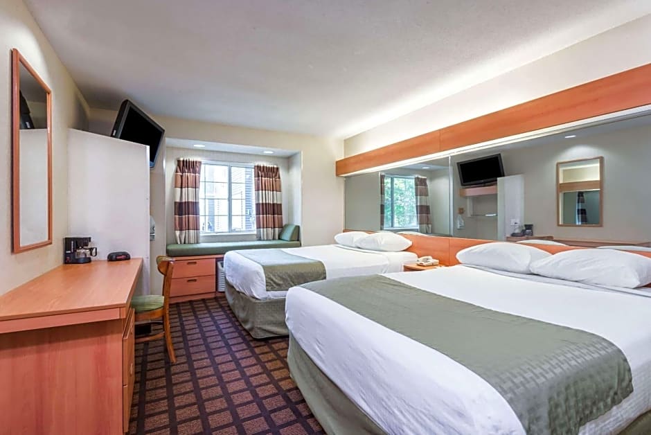 Microtel Inn & Suites by Wyndham Uncasville Casino Area