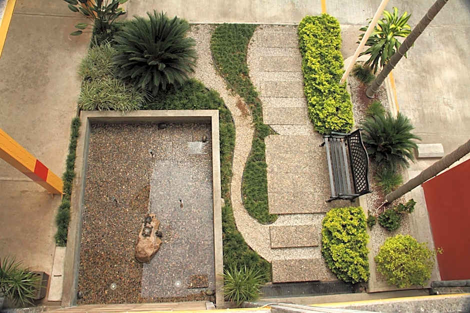 Hotel del Camino Real