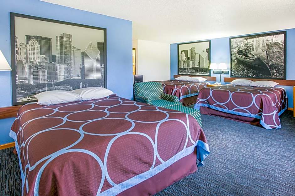 Super 8 by Wyndham Monmouth IL