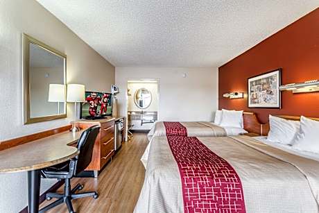 Deluxe 2 Full Beds Non-Smoking