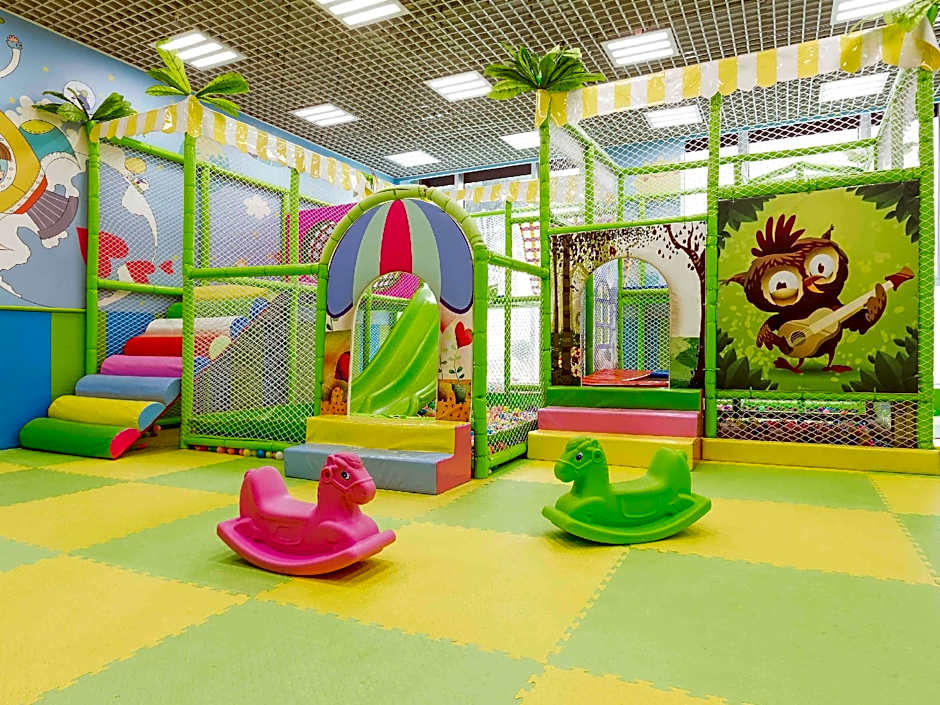 Pullman Changshu Leeman Hotel