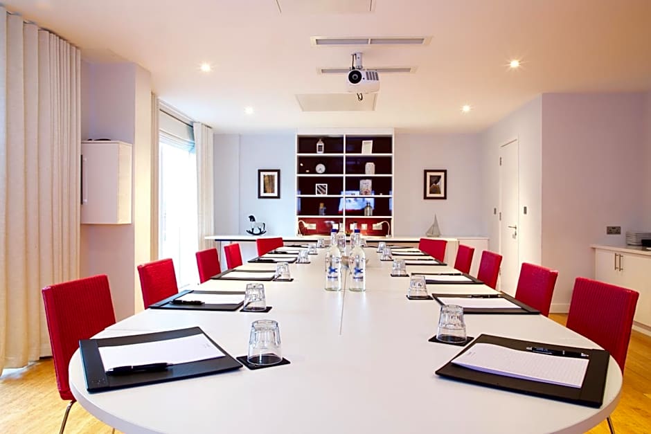 Bermondsey Square Hotel - A Bespoke Hotel