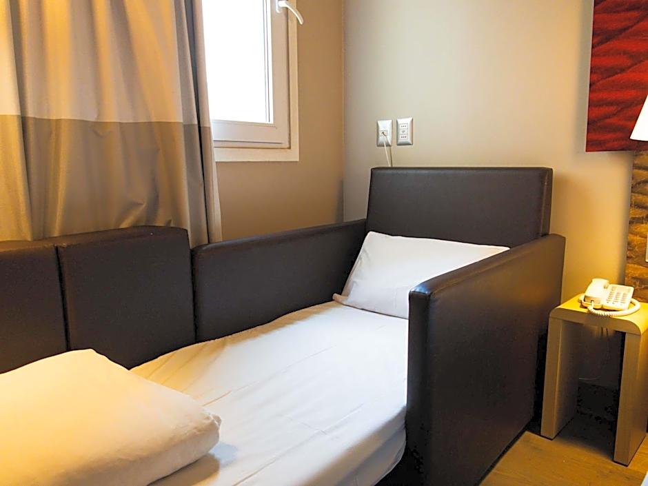 Ibis Iquique