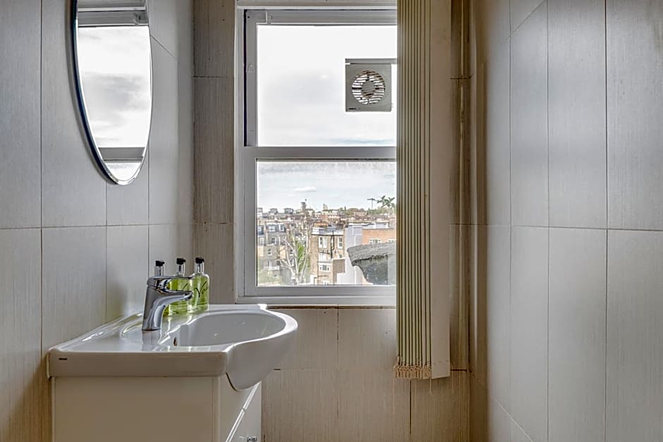 1 Lexham Gardens Hotel