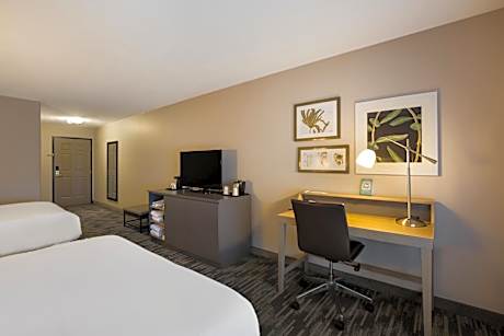 Queen Room with Two Queen Beds - Disability Access/Non-Smoking