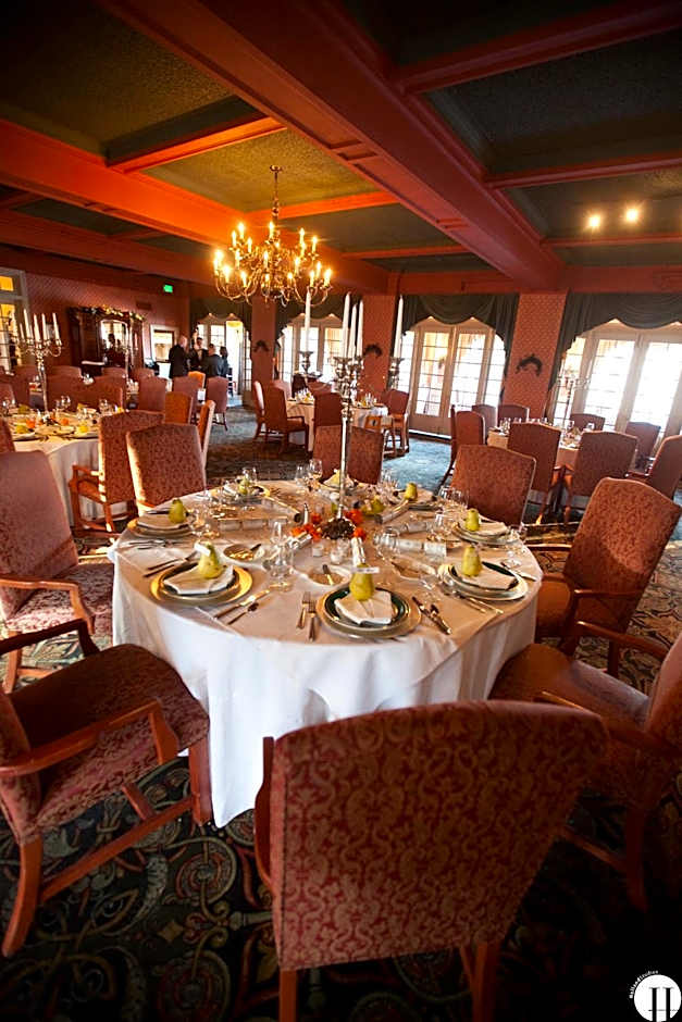 Columbia Gorge Hotel & Spa