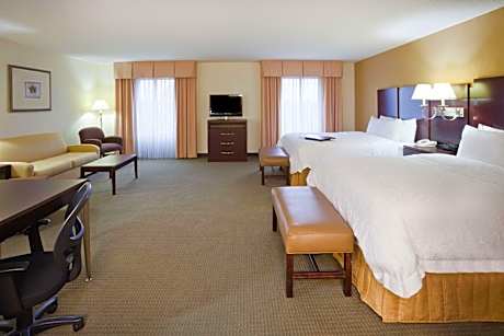 Queen Studio Suite with Two Queen Beds and Sofa Bed - Non-Smoking