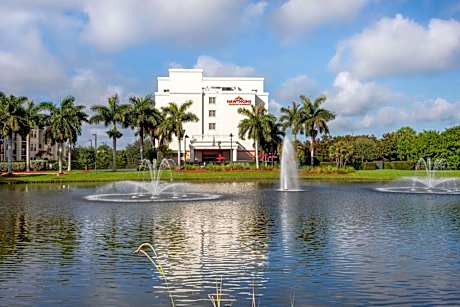 Hawthorn Extended Stay by Wyndham West Palm Beach