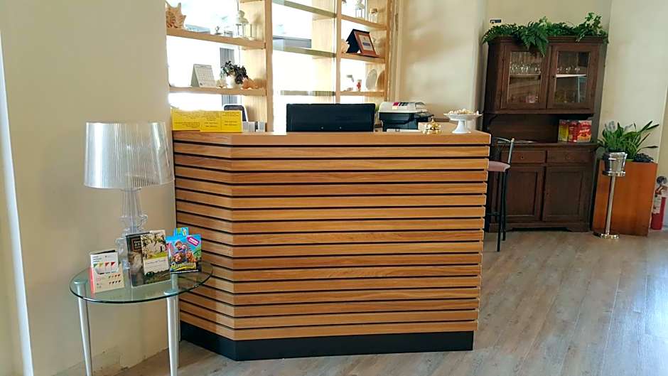 Hotel De La Ville depandance di Hotel Augustus