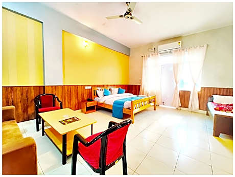 Goroomgo Kanara Mall Road Bhimtal