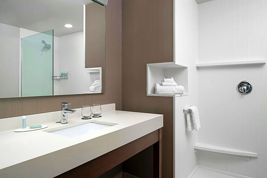 Courtyard® by Marriott® Fayetteville Fort Liberty/Spring Lake