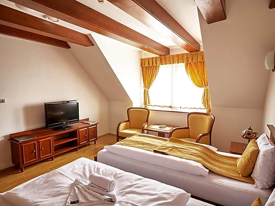 Hradná stráž Hotel&Apartments s privátnym wellness