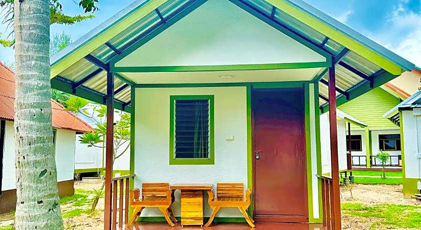 Lanta L.D. Beach Bungalows