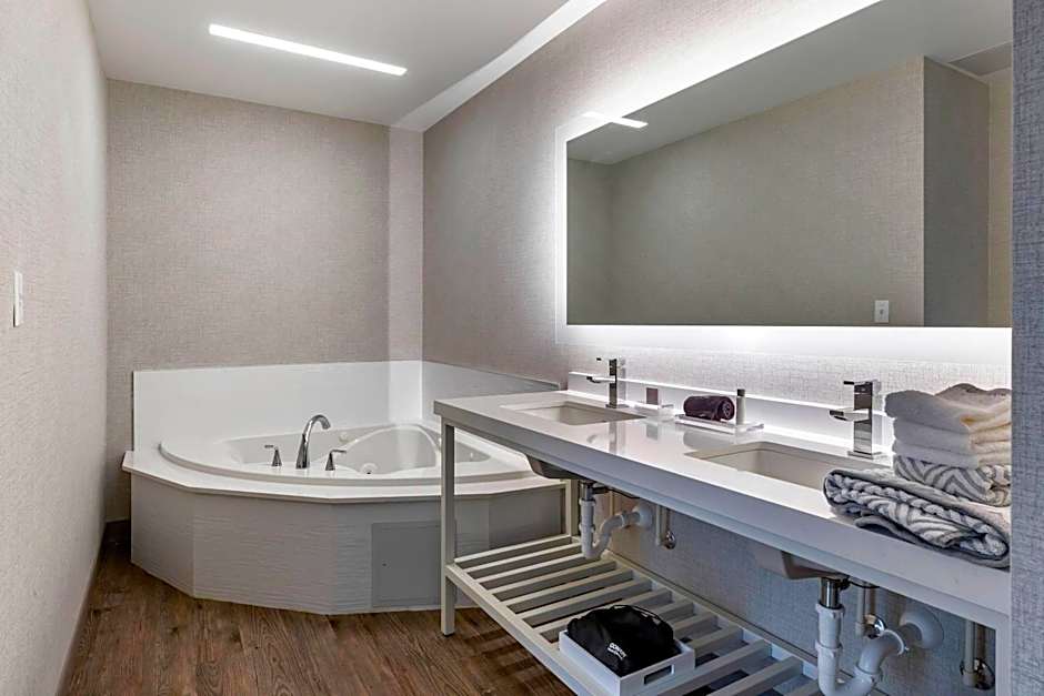Cambria Hotel Manchester South Windsor