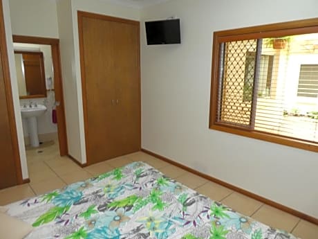 Standard Double or Twin Room with Garden View