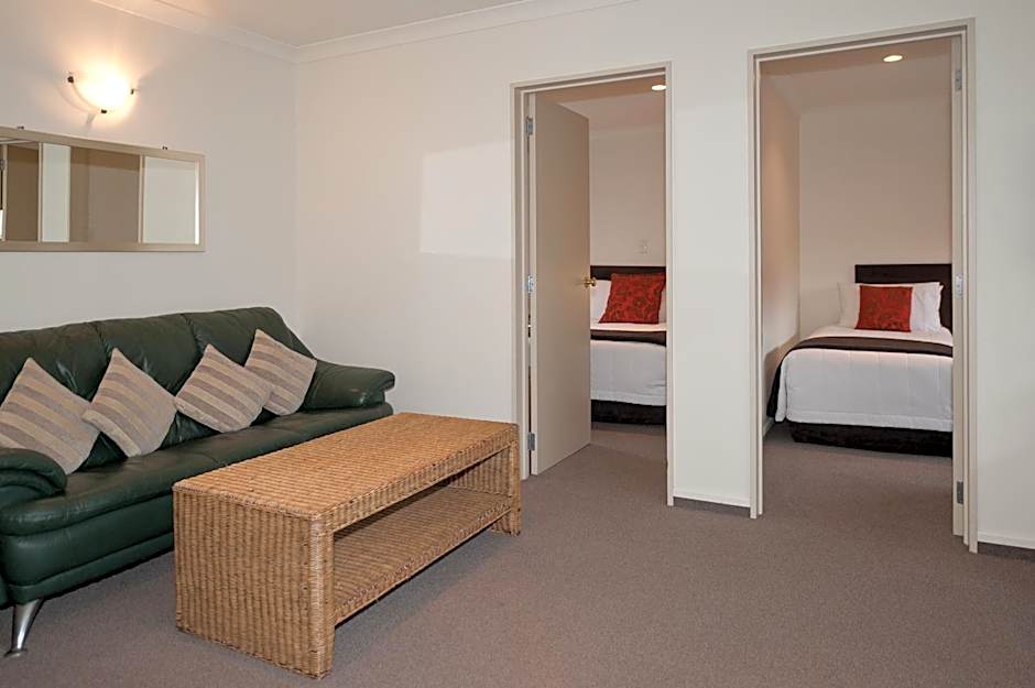 Colombo in the City Motel