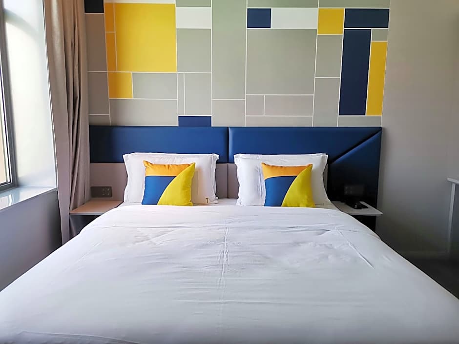 7Days Premium Dalian Airport