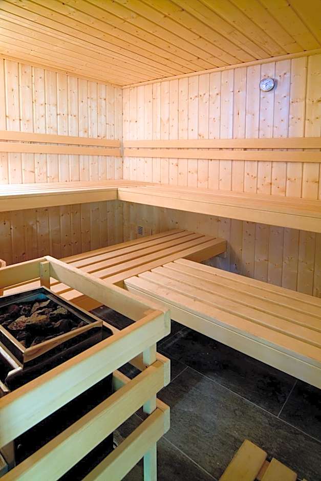 Magnolia Hotel - Adults Only