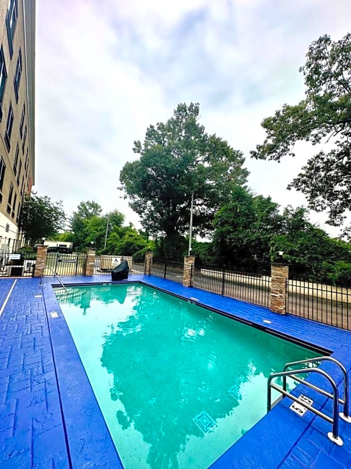 Holiday Inn Express & Suites Mobile West - I-10 By IHG