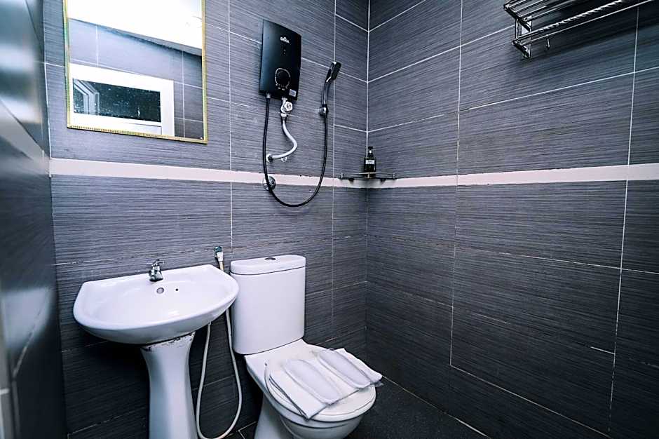 Swing & Pillows - Subang SS15