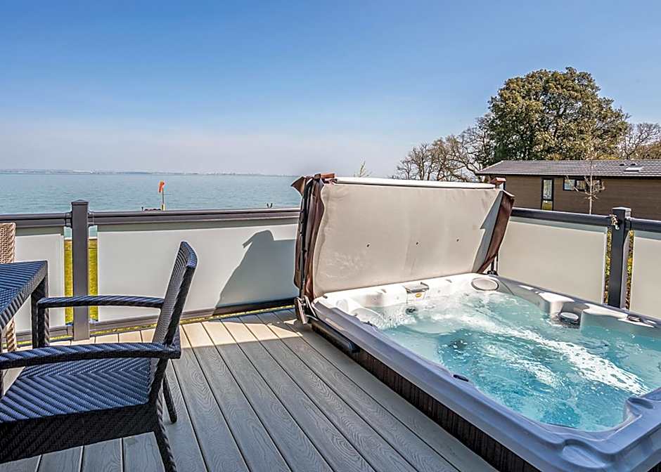 Woodside Coastal Retreat