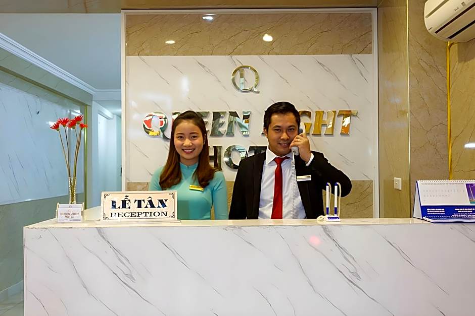 Queen Light Hotel