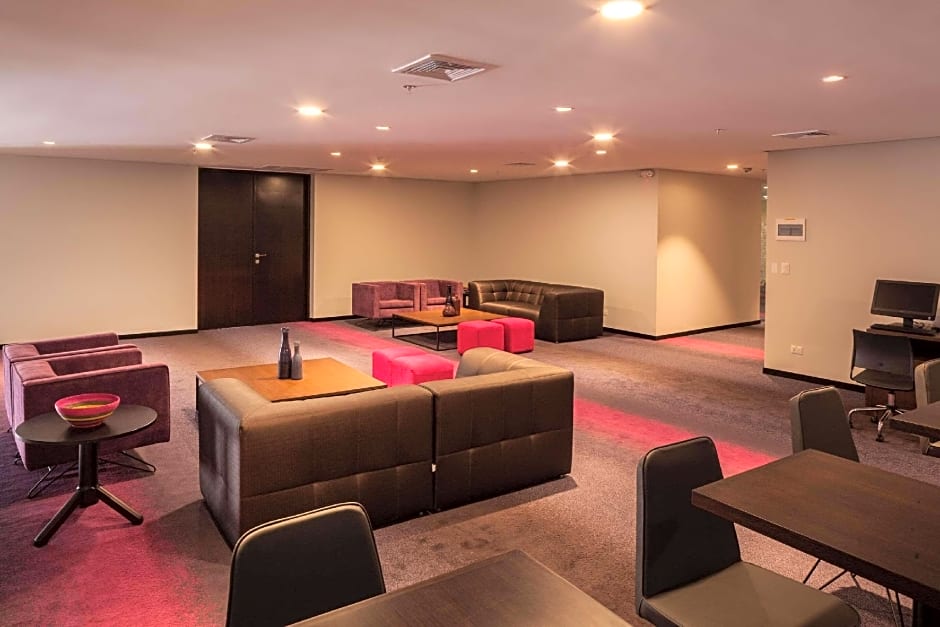 Radisson Hotel Santa Cruz