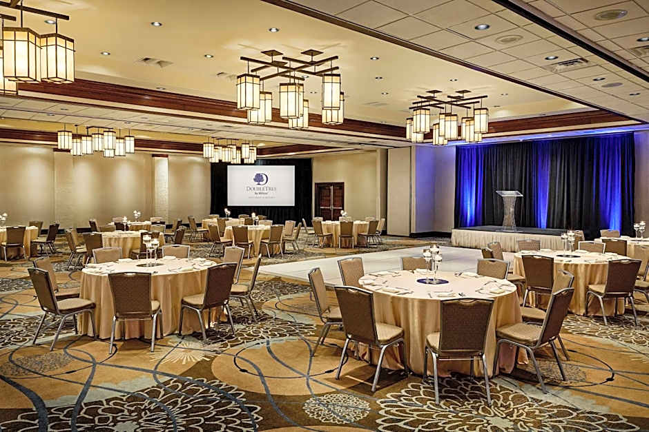 DoubleTree By Hilton Hotel Ontario Airport