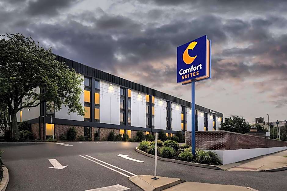 Comfort Suites Bethlehem Near Lehigh University and LVI Airport